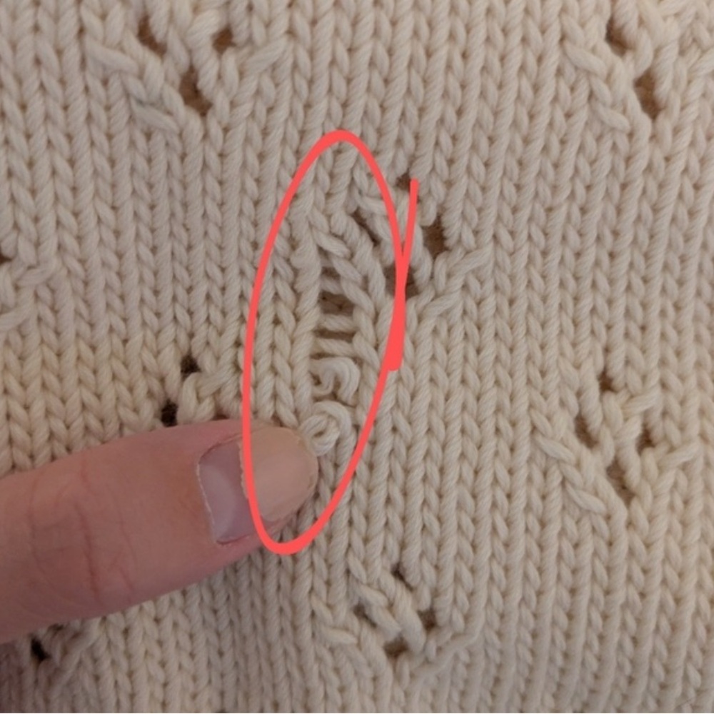 Gillian Stevens Mabel Pointelle Cardigan in Cream SMALL FLAW - Picture 4 of 15